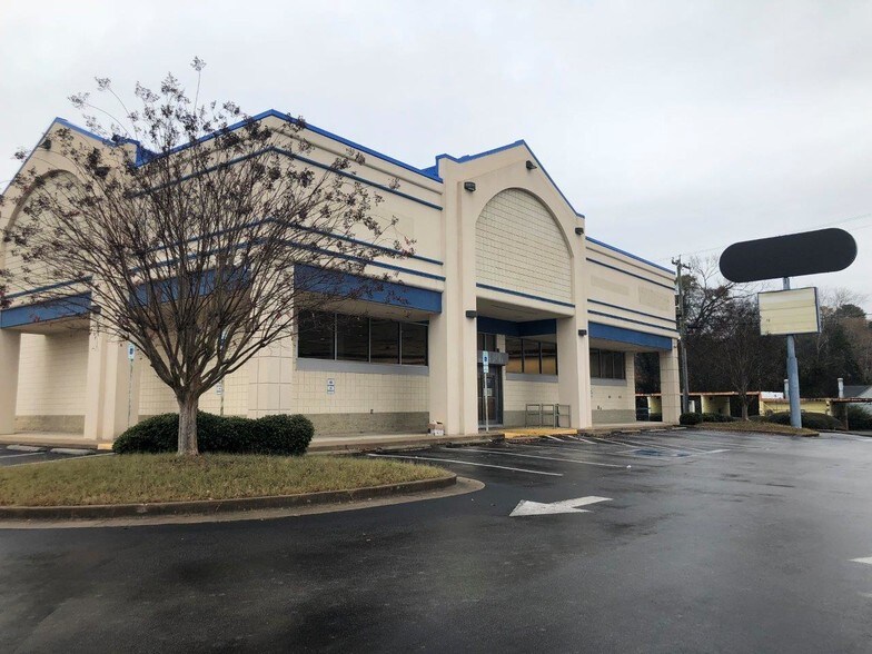 3577 Brainerd Rd, Chattanooga, TN 37411