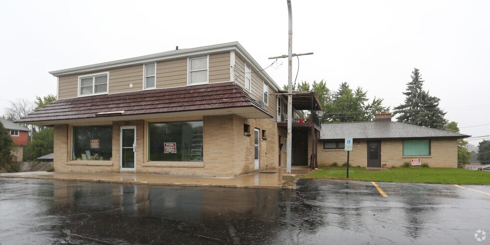 1803 N Main St, West Bend, WI for sale - Primary Photo - Image 1 of 1