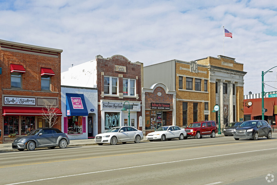 333-333 1/2 S Main St, Rochester, MI for lease - Building Photo - Image 2 of 2