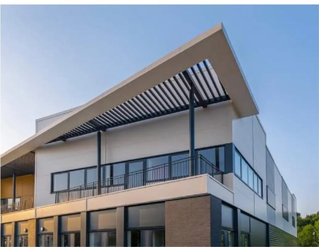 Flex in Neuville-sur-Oise for lease Building Photo- Image 1 of 17