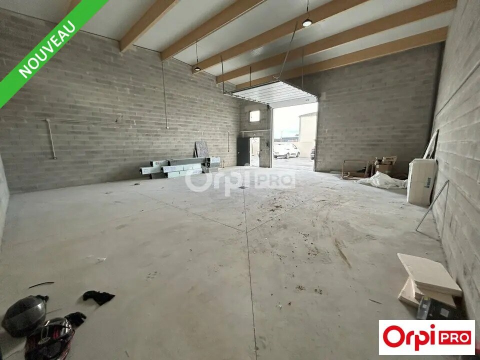 Flex in Romans-sur-Isère for lease Interior Photo- Image 1 of 3