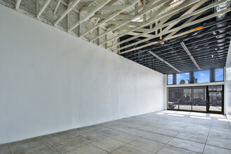 7611-7623 W Sunset Blvd, Los Angeles, CA for lease Interior Photo- Image 2 of 5