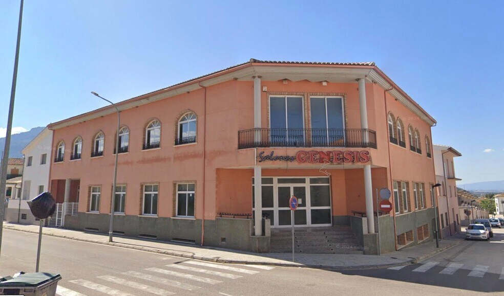 Industrial in València for sale - Building Photo - Image 2 of 11