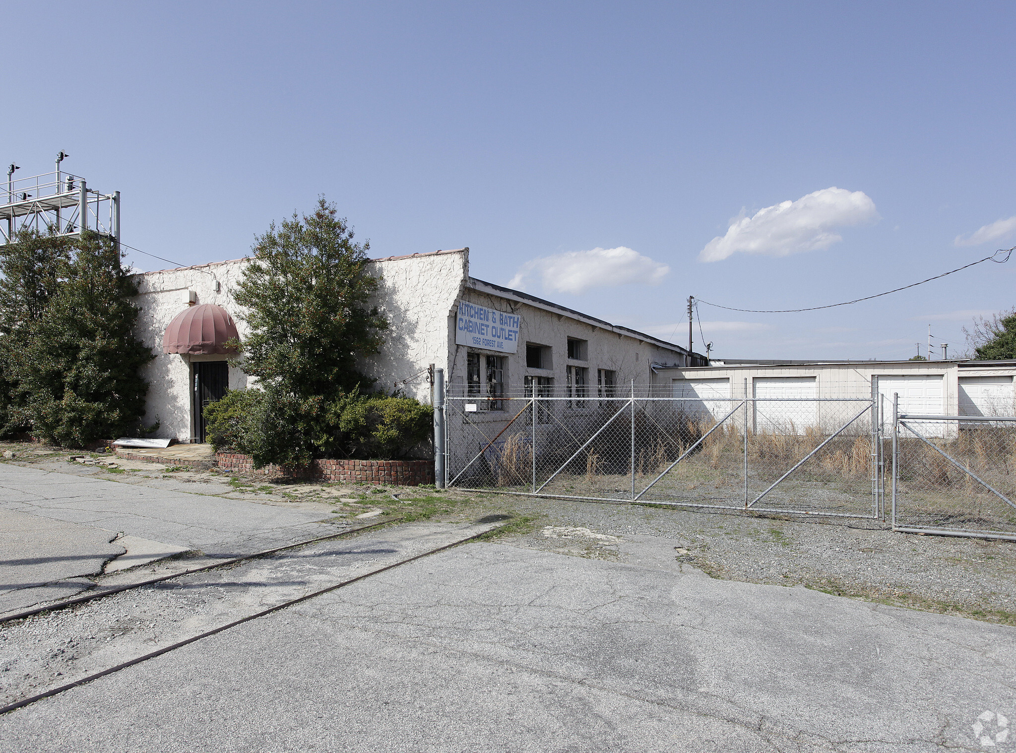 1562 E Forrest Ave, East Point, GA for lease Building Photo- Image 1 of 12