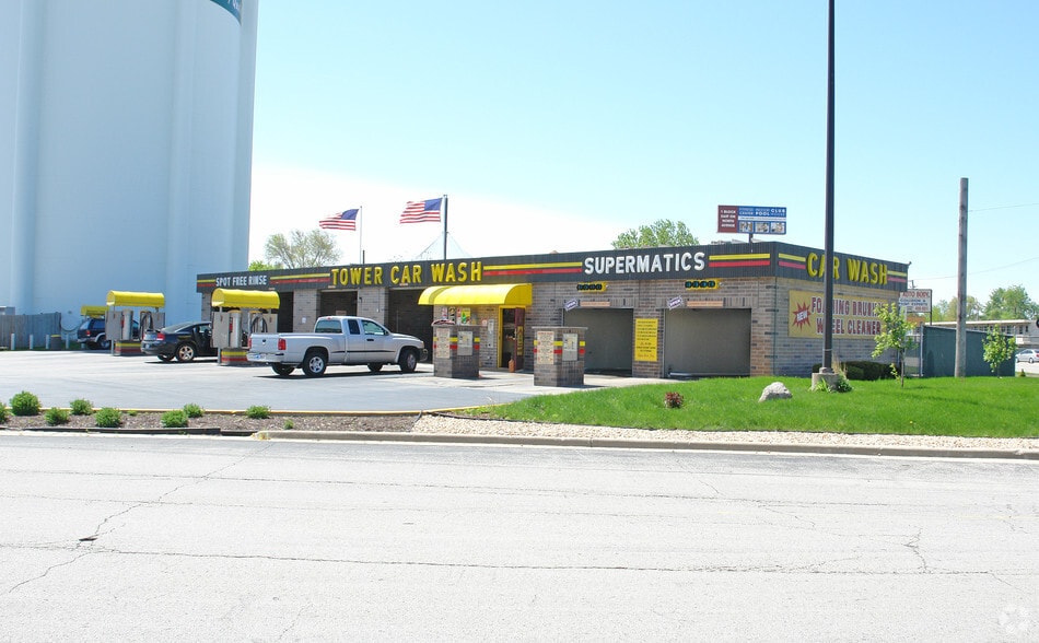 8347 W North Ave, Melrose Park, IL 60160 Tower Car Wash