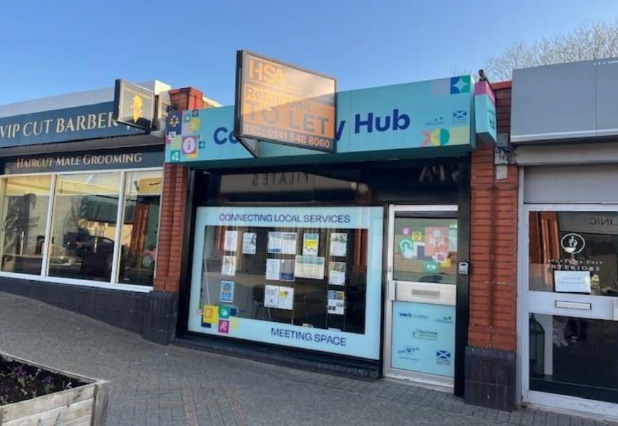 31-33 Mackinlay Pl, Newton Mearns for lease Primary Photo- Image 1 of 2