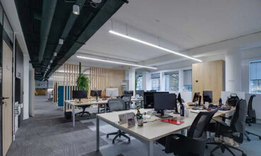 210 quai de Jemmapes, Paris for lease Interior Photo- Image 1 of 6