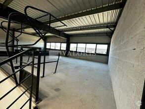 Chemin Dept 26 - Quartier des Sableyes, Villeneuve-lès-Avignon for lease Interior Photo- Image 2 of 5