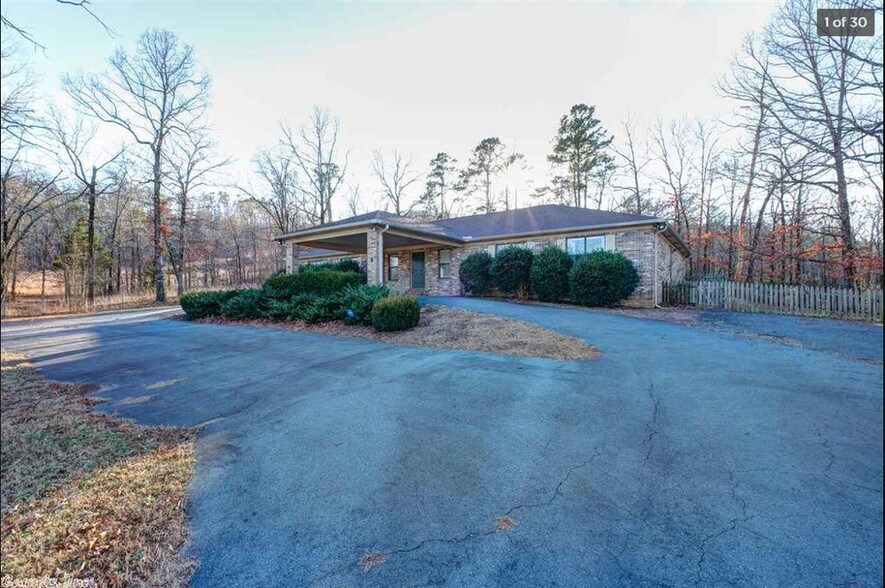 24201 Burlingame Rd, Little Rock, AR 72223