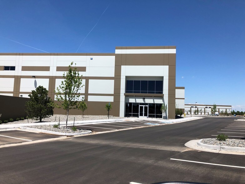 18100 E 40th Ave, Aurora, CO for sale - Building Photo - Image 1 of 1