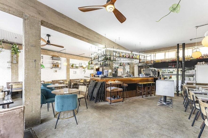 96-106 Hoxton St, London for lease - Interior Photo - Image 1 of 46