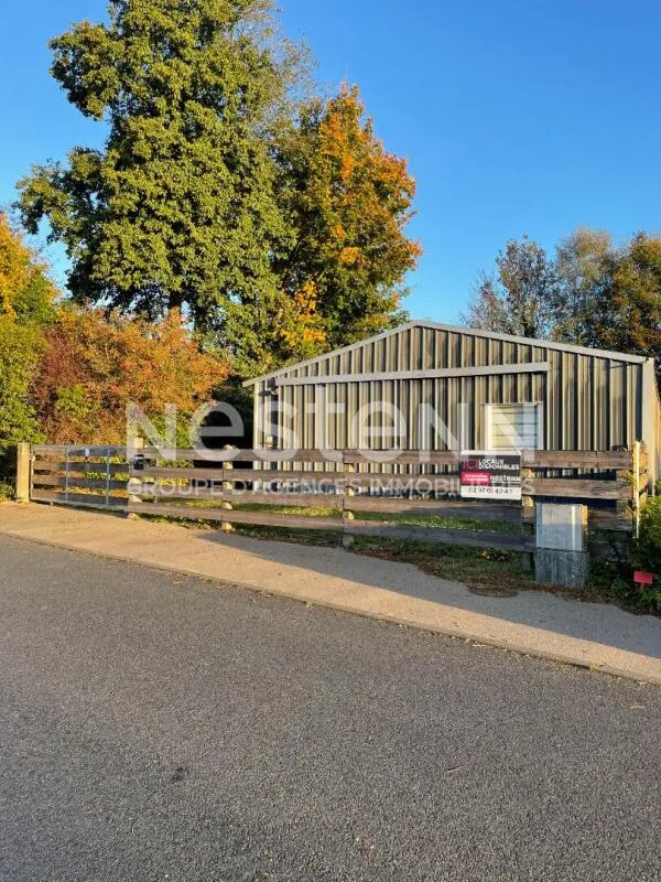 Flex in Vannes for lease Building Photo- Image 1 of 7