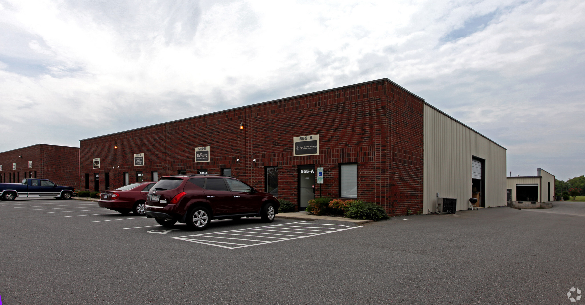 555 NW Pitts School Rd, Concord, NC for lease Primary Photo- Image 1 of 10