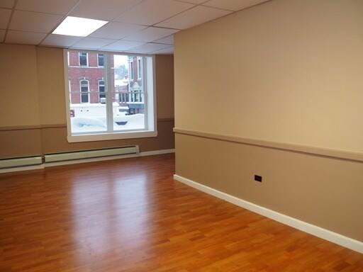 136 N Main St, Barre, VT for sale Primary Photo- Image 1 of 1