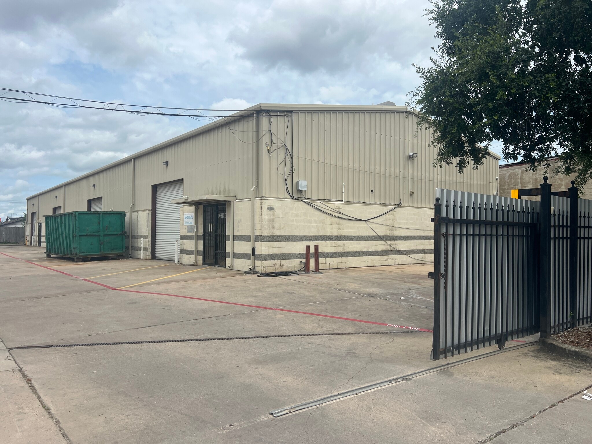 4005 Osage St, Houston, TX for lease Interior Photo- Image 1 of 11