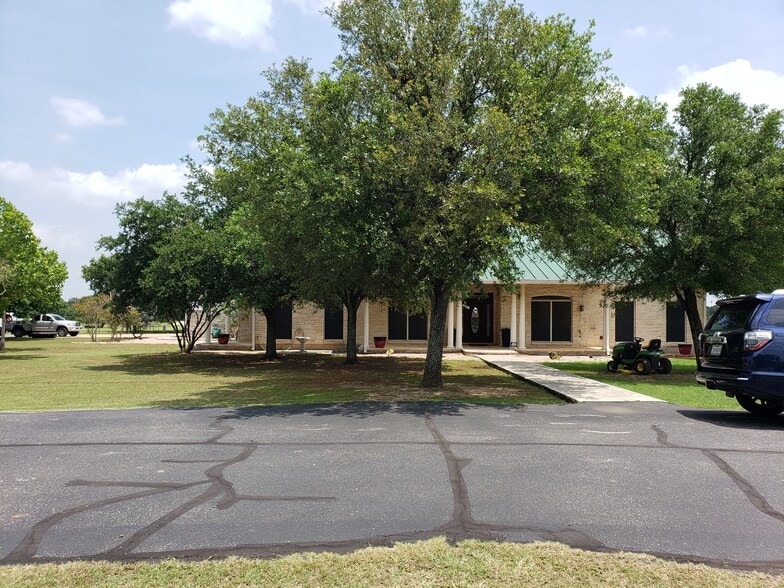 3900 Shell Rd, Georgetown, TX for lease - Primary Photo - Image 1 of 85