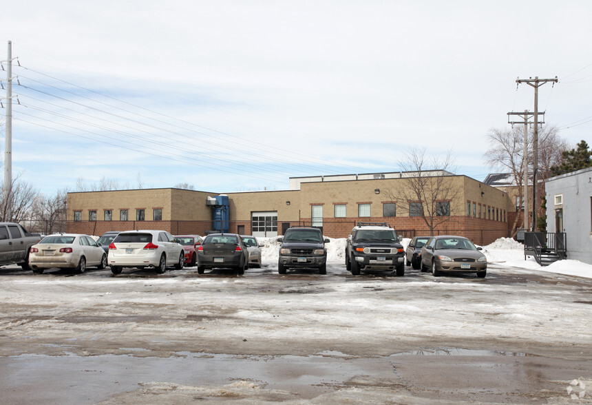 1414 NE Marshall St, Minneapolis, MN for lease - Building Photo - Image 3 of 4