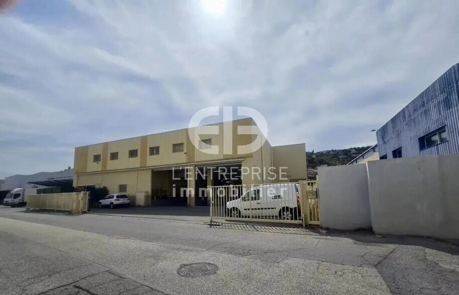 Industrial in Saint-Laurent-du-Var for lease - Building Photo - Image 1 of 9
