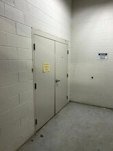 2505 S Finley Rd, Lombard, IL for sale Interior Photo- Image 2 of 20