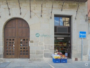 Retail in Segovia, Segovia for lease Interior Photo- Image 1 of 5