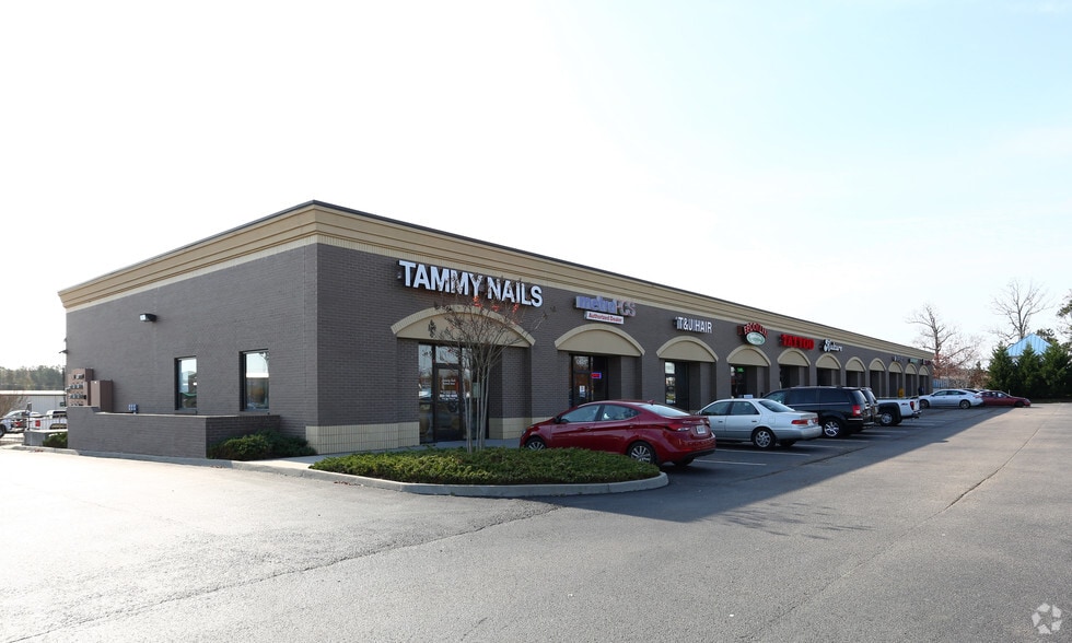 10601-10712 Hull Street Rd, Midlothian, VA for lease - Building Photo - Image 3 of 8