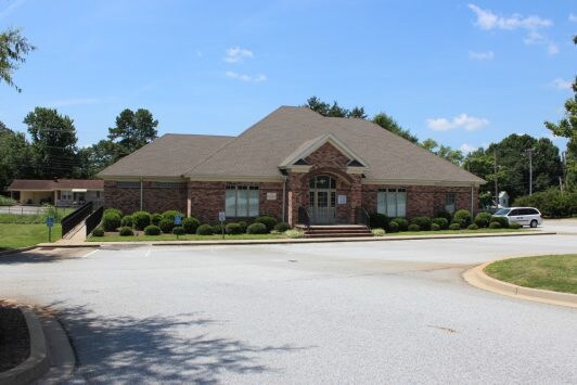 501 Memorial Drive Ext, Greer, SC for sale Primary Photo- Image 1 of 1