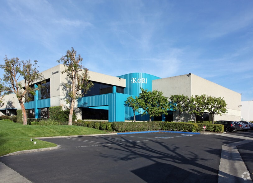 5 Vanderbilt, Irvine, CA for sale - Building Photo - Image 2 of 9