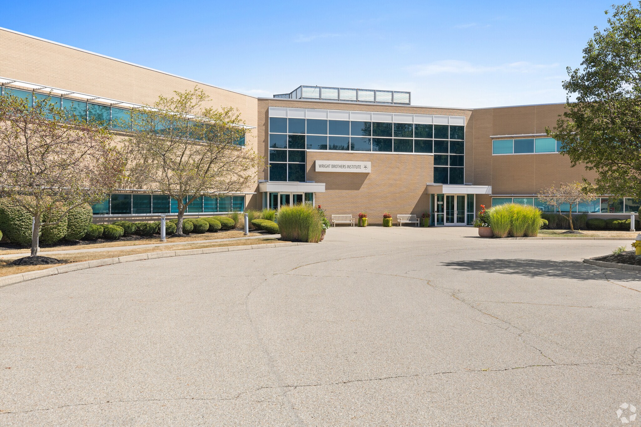 5000 Springfield St, Dayton, OH for lease Building Photo- Image 1 of 19