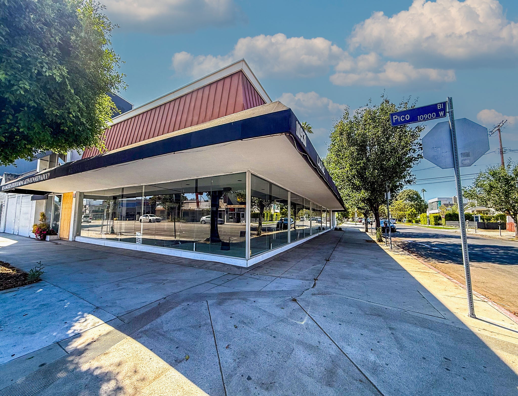 10931 W Pico Blvd, Los Angeles, CA for sale Building Photo- Image 1 of 33