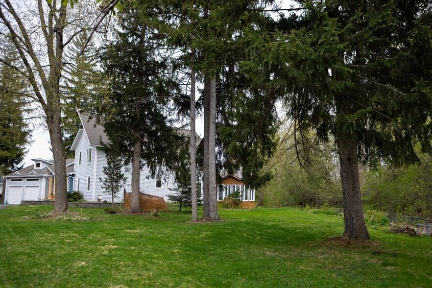 3208 Richmond Rd, Ottawa, ON for sale - Primary Photo - Image 3 of 7
