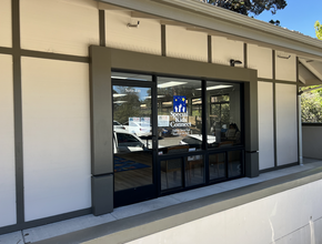 1900 Garden Rd, Monterey, CA for lease Building Photo- Image 2 of 7