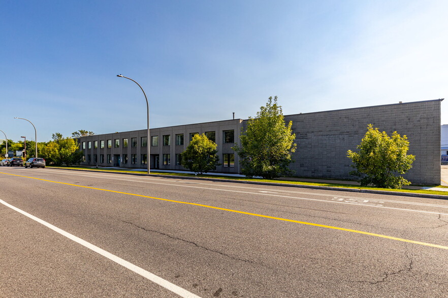 2300 Rue Cohen, Montréal, QC for lease - Building Photo - Image 1 of 9