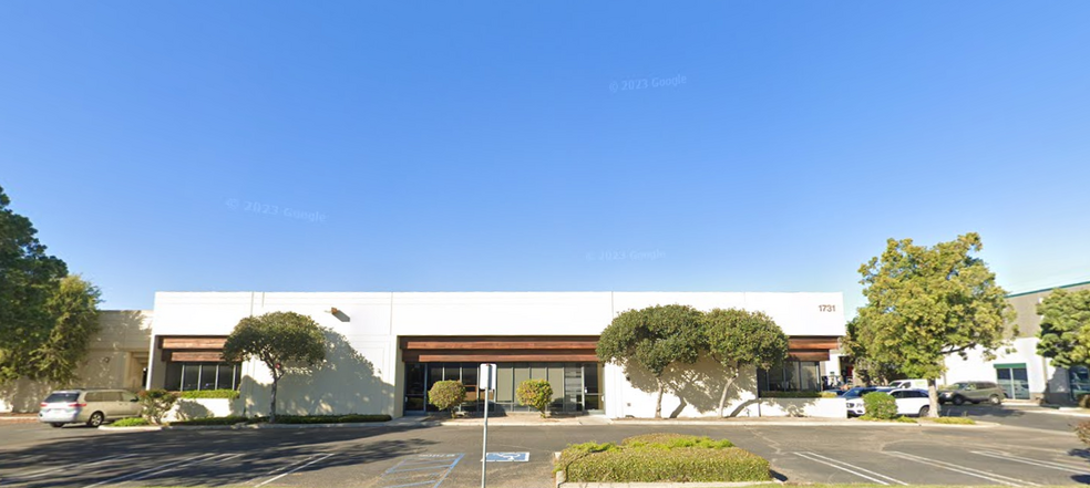 1731 Ives Ave, Oxnard, CA for sale - Building Photo - Image 1 of 1