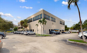 14100 Palmetto Frontage Rd, Miami Lakes, FL for lease Building Photo- Image 2 of 35