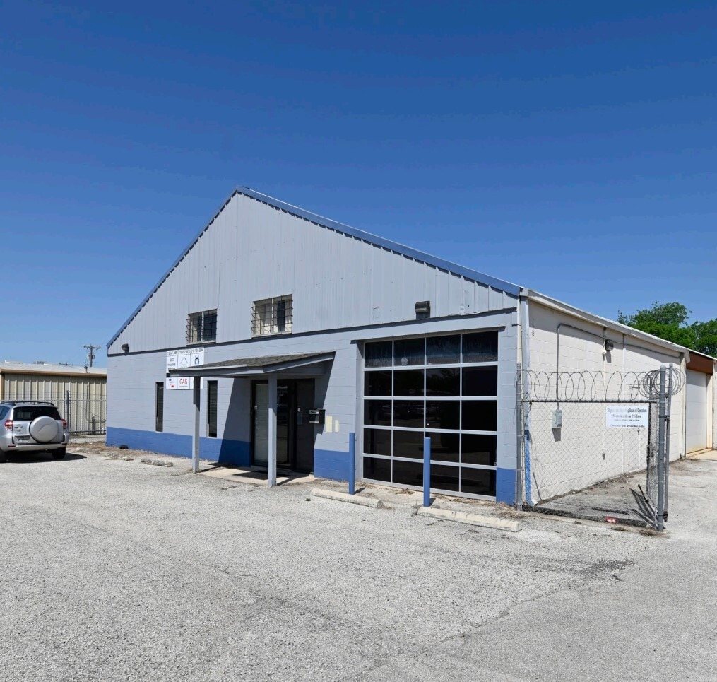 7341 Caribou St, San Antonio, TX for lease Building Photo- Image 1 of 3