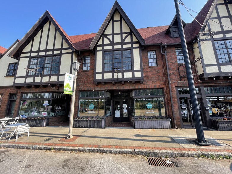 106-128 N Avondale Rd, Avondale Estates, GA for lease - Building Photo - Image 3 of 3