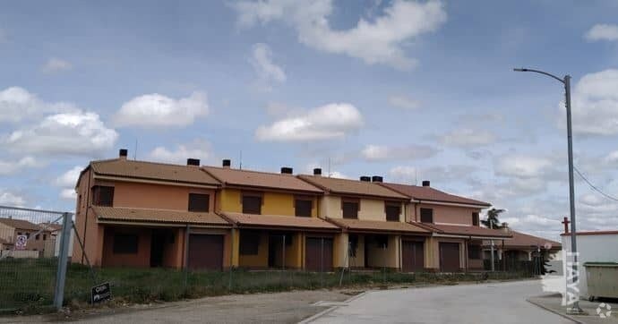 Calle Carrascal, Garcillán, Segovia for sale Primary Photo- Image 1 of 1