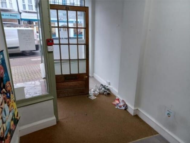 56 Aldwick Rd, Bognor Regis for lease - Interior Photo - Image 2 of 3