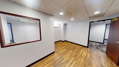 1 N La Salle St, Chicago, IL for lease Interior Photo- Image 2 of 3