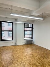 147 W 35th St, New York, NY for lease Interior Photo- Image 1 of 5