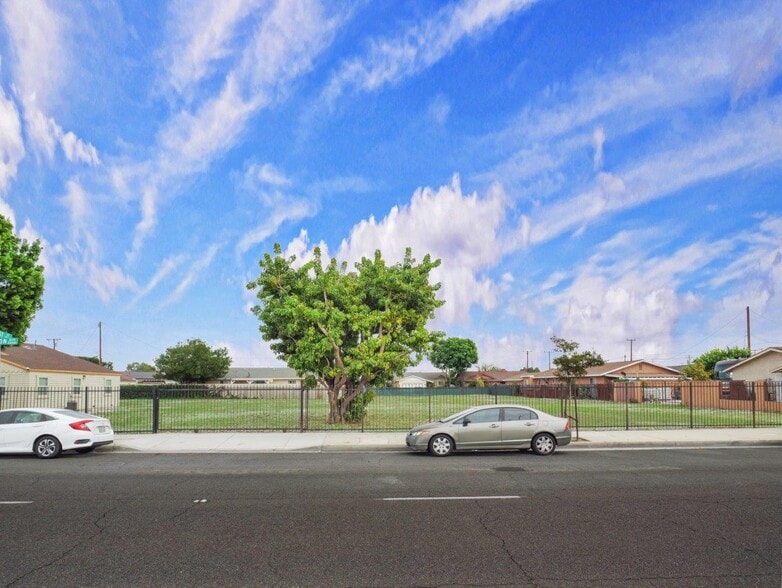 22108 Avalon Blvd, Carson, CA for sale - Building Photo - Image 3 of 12