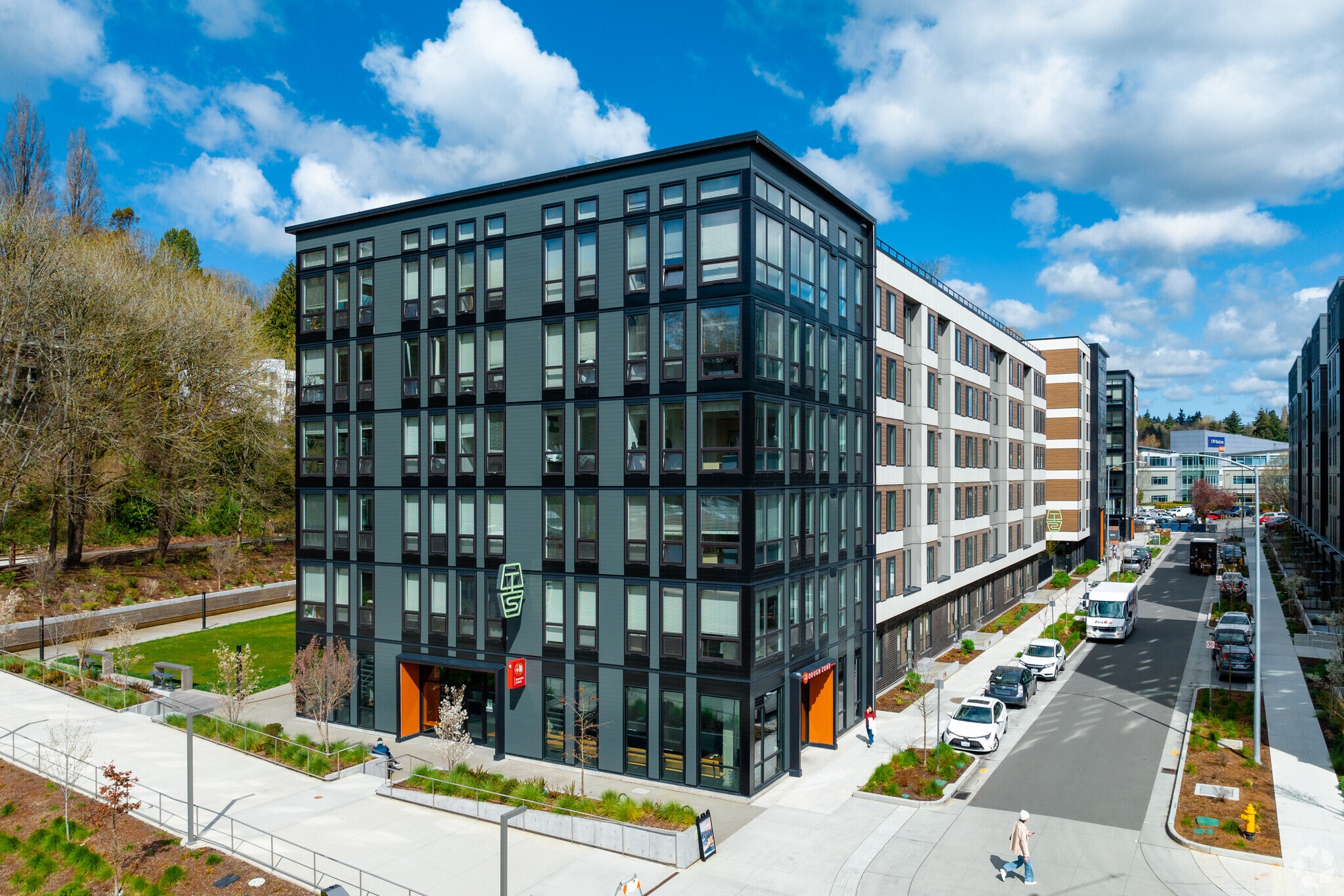 4801 24th Ave NE, Seattle, WA for sale Primary Photo- Image 1 of 1