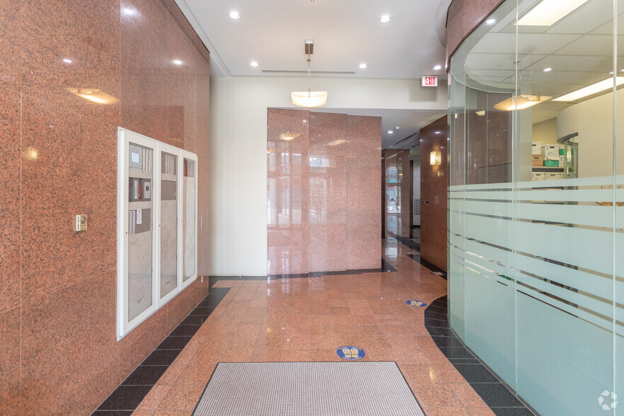 1401 W Broadway, Vancouver, BC for lease - Lobby - Image 3 of 6