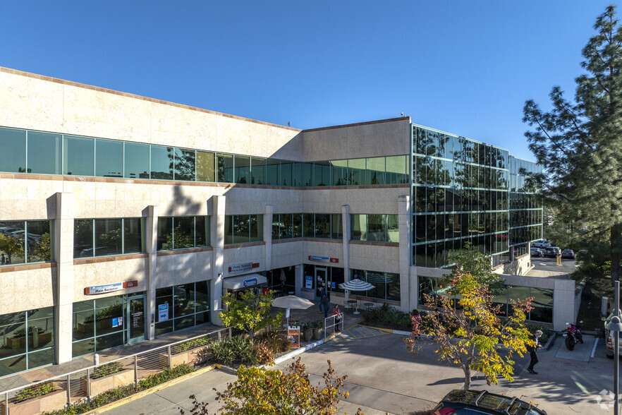 17140 Bernardo Center Dr, San Diego, CA for lease - Building Photo - Image 3 of 36