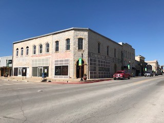 106-110 S Cherokee St, San Saba, TX for lease Building Photo- Image 1 of 16