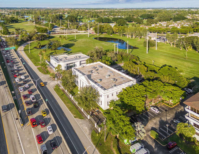 15165 NW 77th Ave, Miami Lakes, FL for sale - Aerial - Image 1 of 57