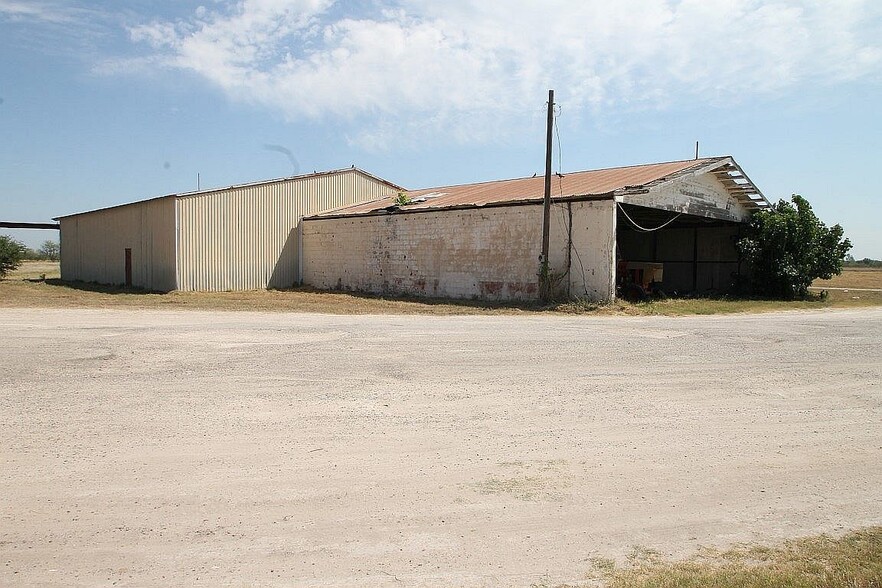 0000 N. FM 1425, Mercedes, TX for sale - Building Photo - Image 3 of 11