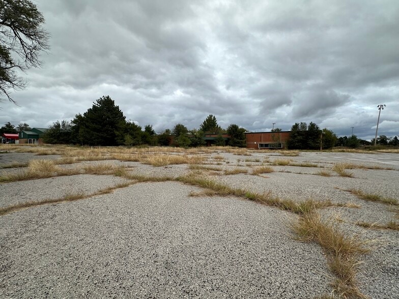 9264 N 2300 Rd, Custer City, OK for sale - Building Photo - Image 3 of 33