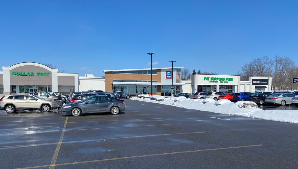 800-810 Paul Rd, Rochester, NY for lease - Building Photo - Image 3 of 8