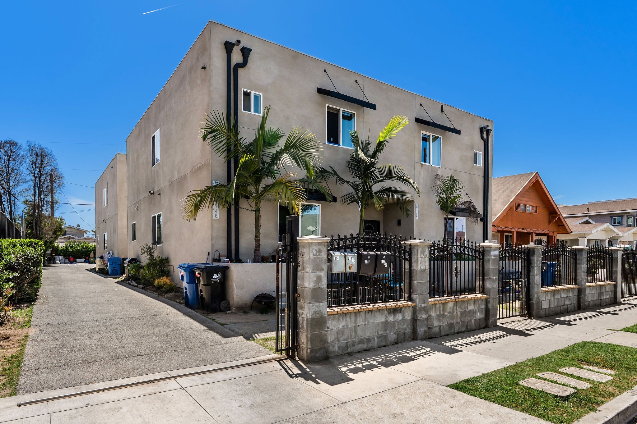 814-816 1/2 W 47th St, Los Angeles, CA for sale Primary Photo- Image 1 of 14